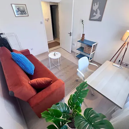 Genis Ve Yepyeni Konforlu & Merkezi Apartment *