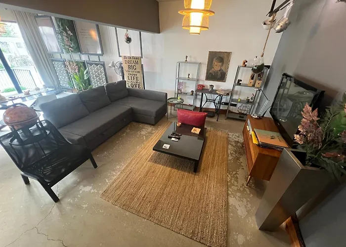 Genis Ve Yepyeni Konforlu & Merkezi Daire Apartment Nicosia