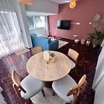 Apartment Genis Ve Yepyeni Konforlu & Merkezi Nicosia
