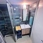 Genis Ve Yepyeni Konforlu & Merkezi Apartment Nicosia