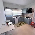 Genis Ve Yepyeni Konforlu & Merkezi * Nicosia