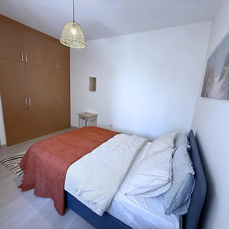 Apartment Genis Ve Yepyeni Konforlu & Merkezi Nicosia